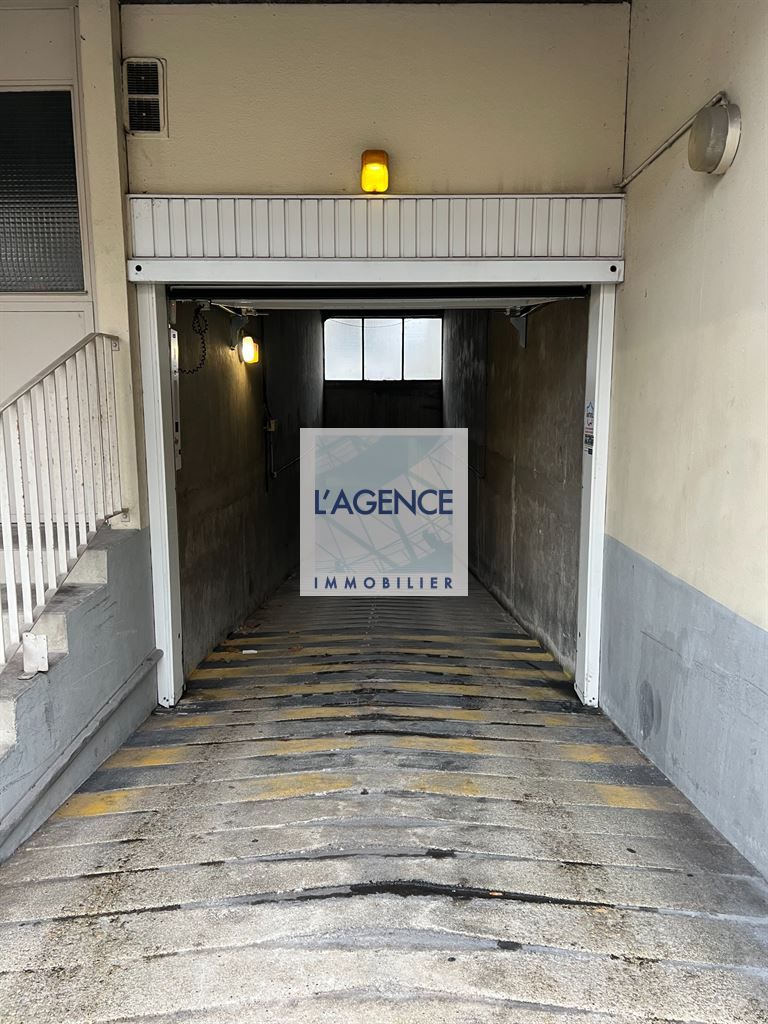 parking intérieur en vente sur REIMS (51100)