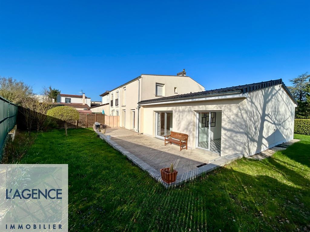 maison 7 pièces en vente sur TINQUEUX (51430)